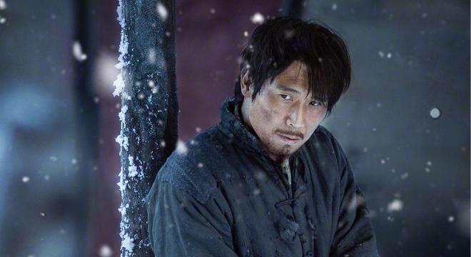 身份曝光鲁长山才知云虎为何揪不出游世龙冰球突破爆百万大奖《归队》直到大阔枝(图3) 身份曝光鲁长山才知云虎为何揪不出游世龙冰球突破爆百万大奖《归队》直到大阔枝(图3)